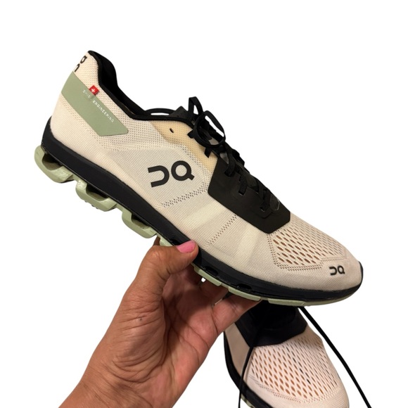 On Clouds Accessories - ON Men CLOUDFLASH 2 Sneakers, White/Black/Green